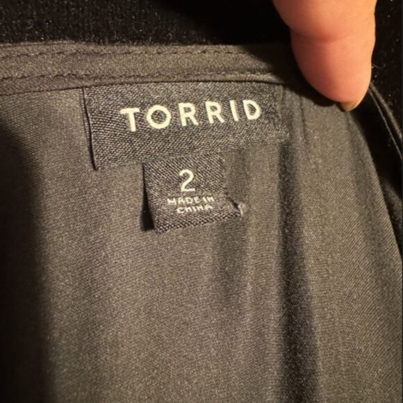 Torrid Top, 2X, Black - Picture 4 of 4